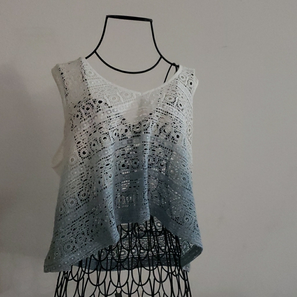 VICTORIA SECRET CROP TOP